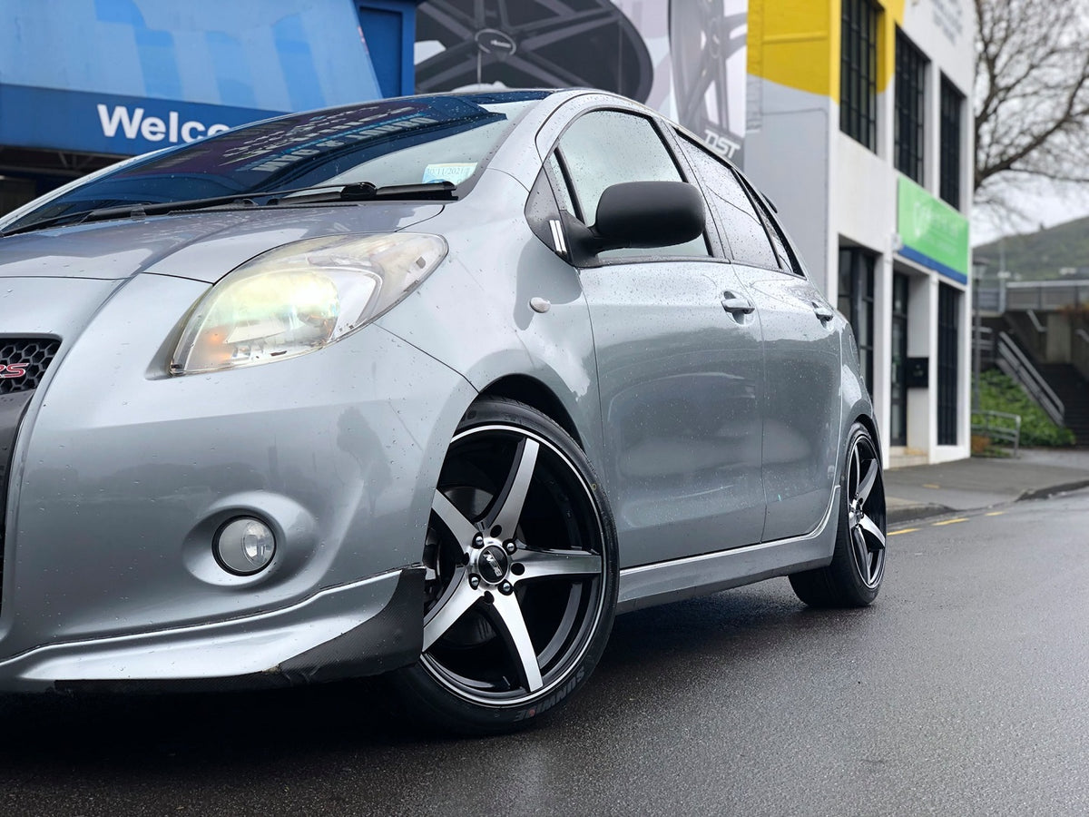 Toyota Vitz RS (2007) on 17 inch BGW Apex