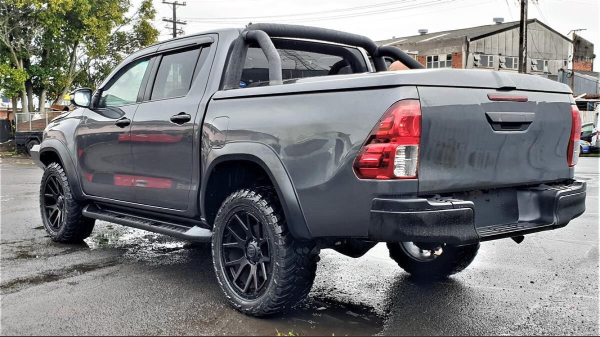 Toyota Hilux on BGW Tribal