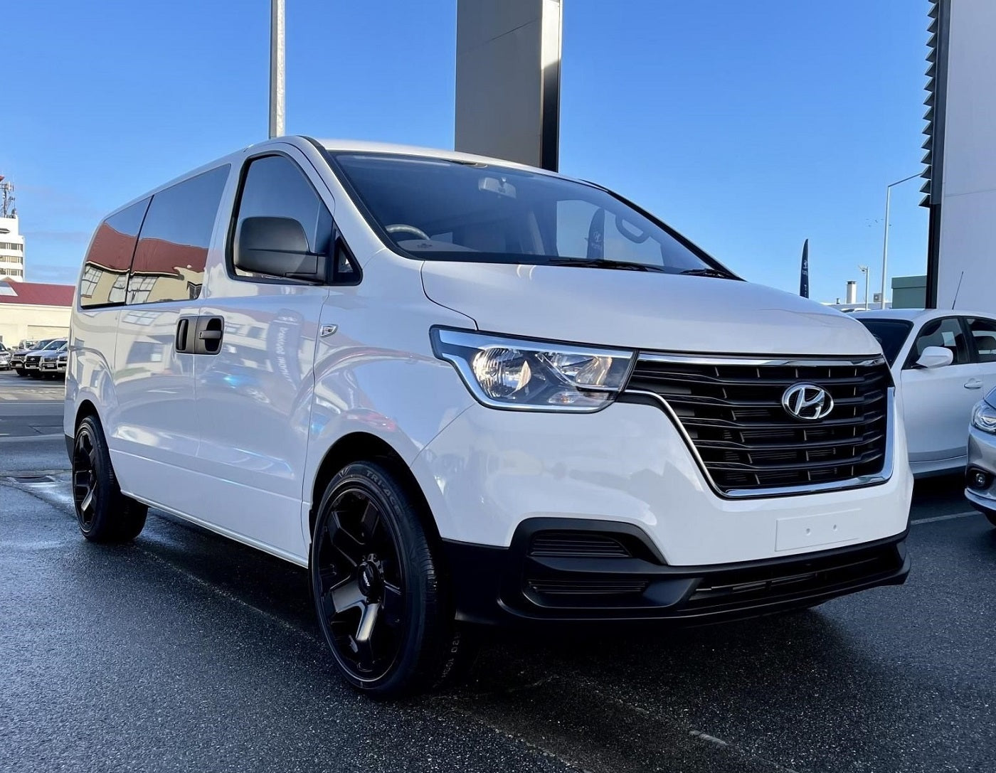 Hyundai i Load on BGW Vice