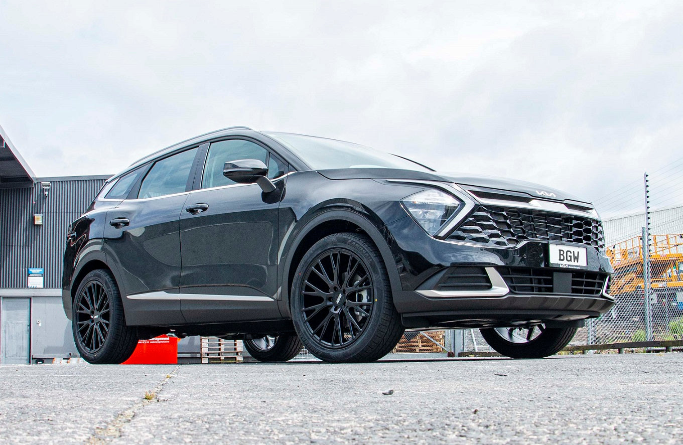 Kia Sportage on BGW Blackhawk