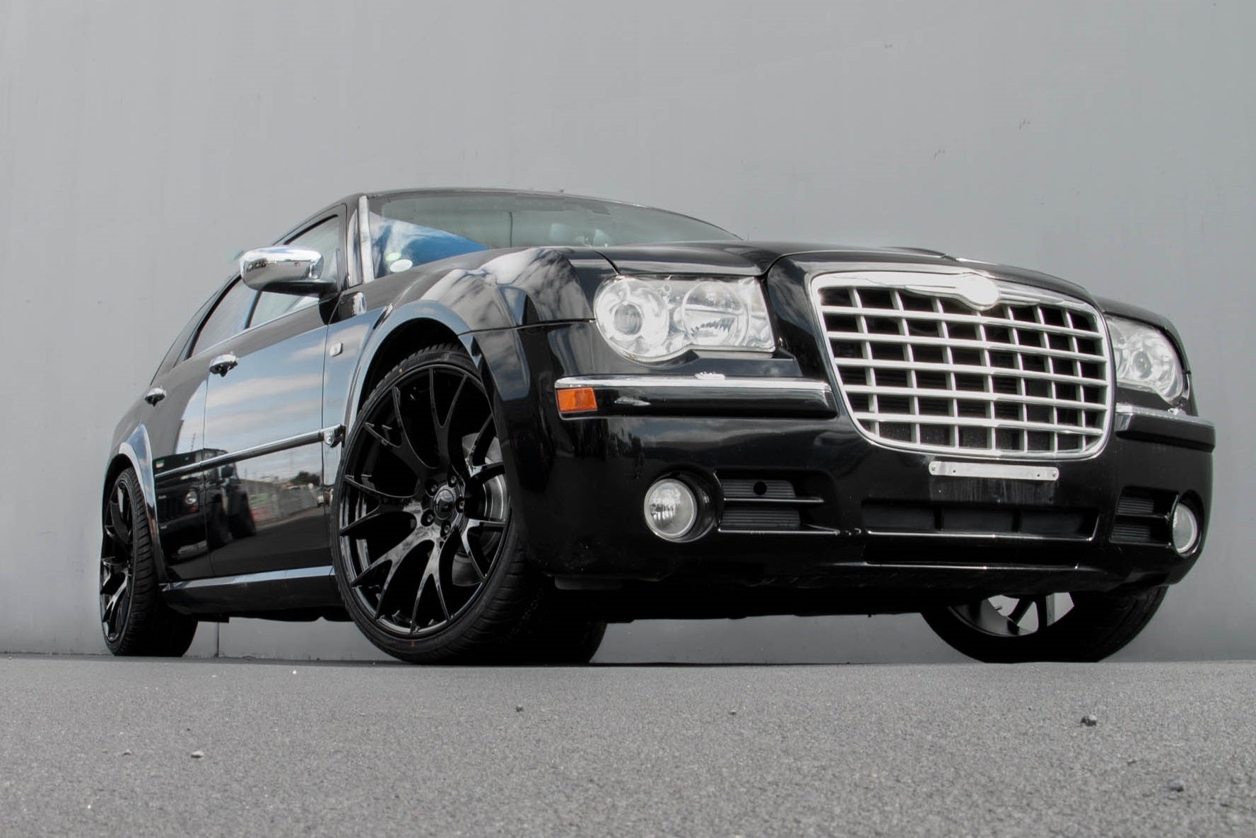 Chrysler 300C on BGW HCM