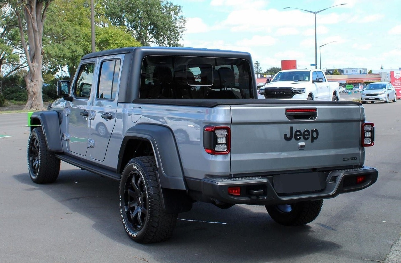 Jeep Gladiator on BGW Motion