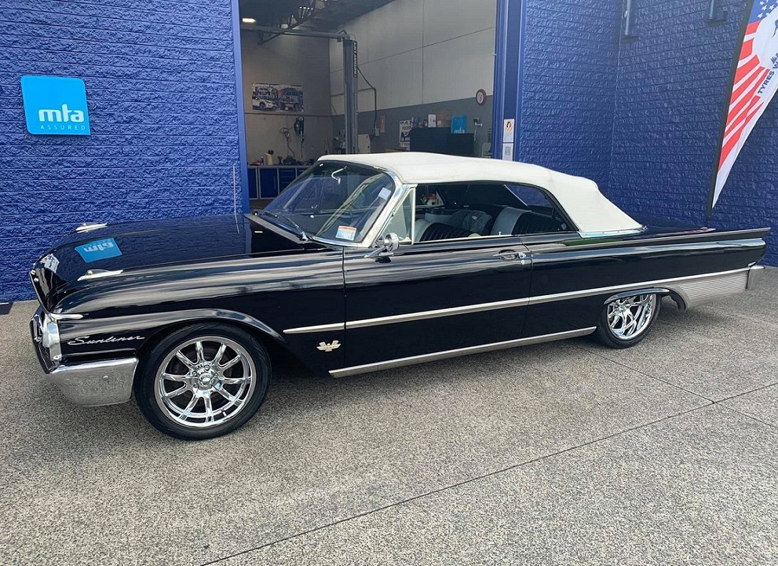 Ford Galaxie on Ridler R650