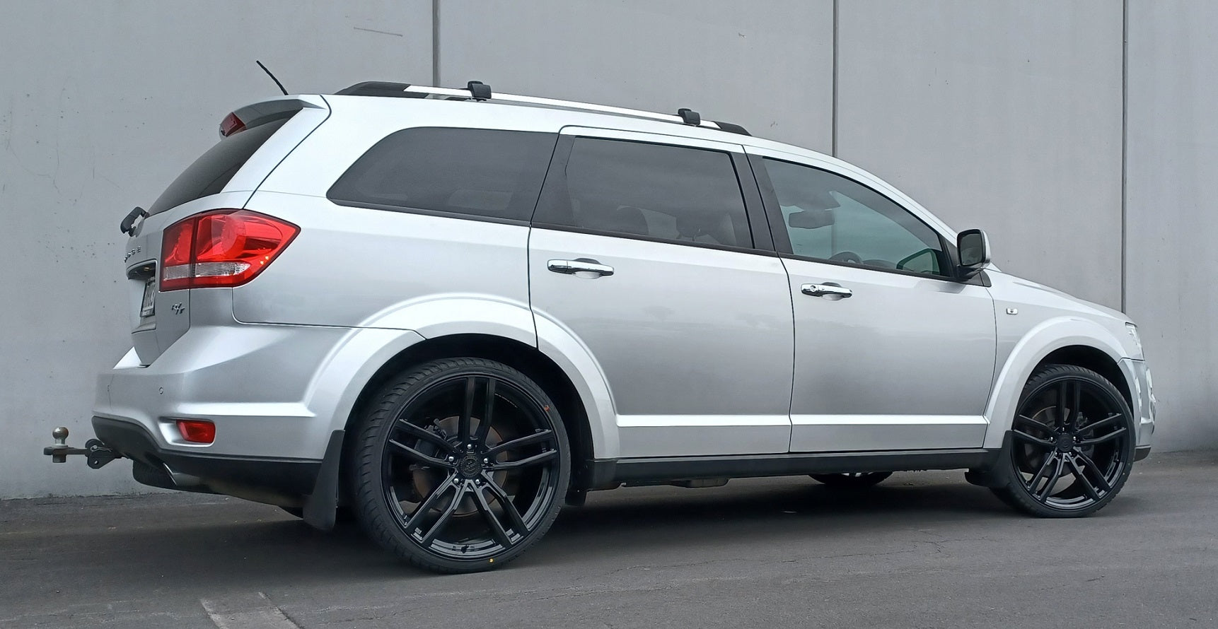 Dodge Journey (2012) on Covert CV3