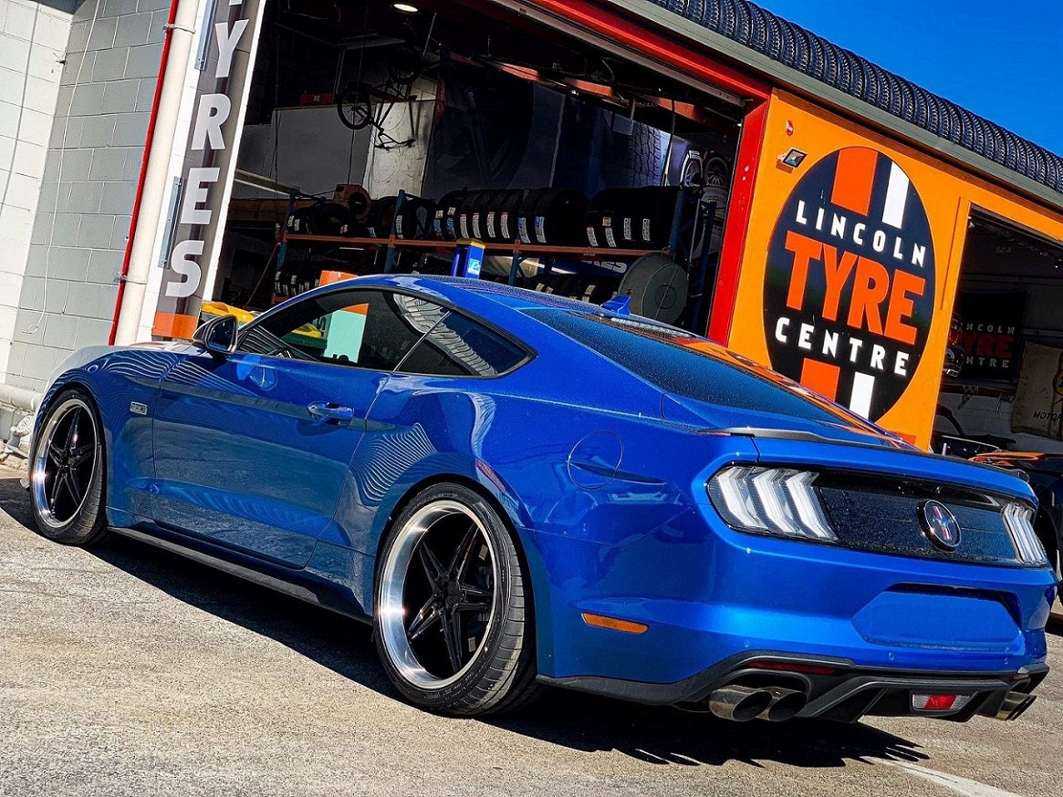 Ford Mustang (2021) on Covert CV5