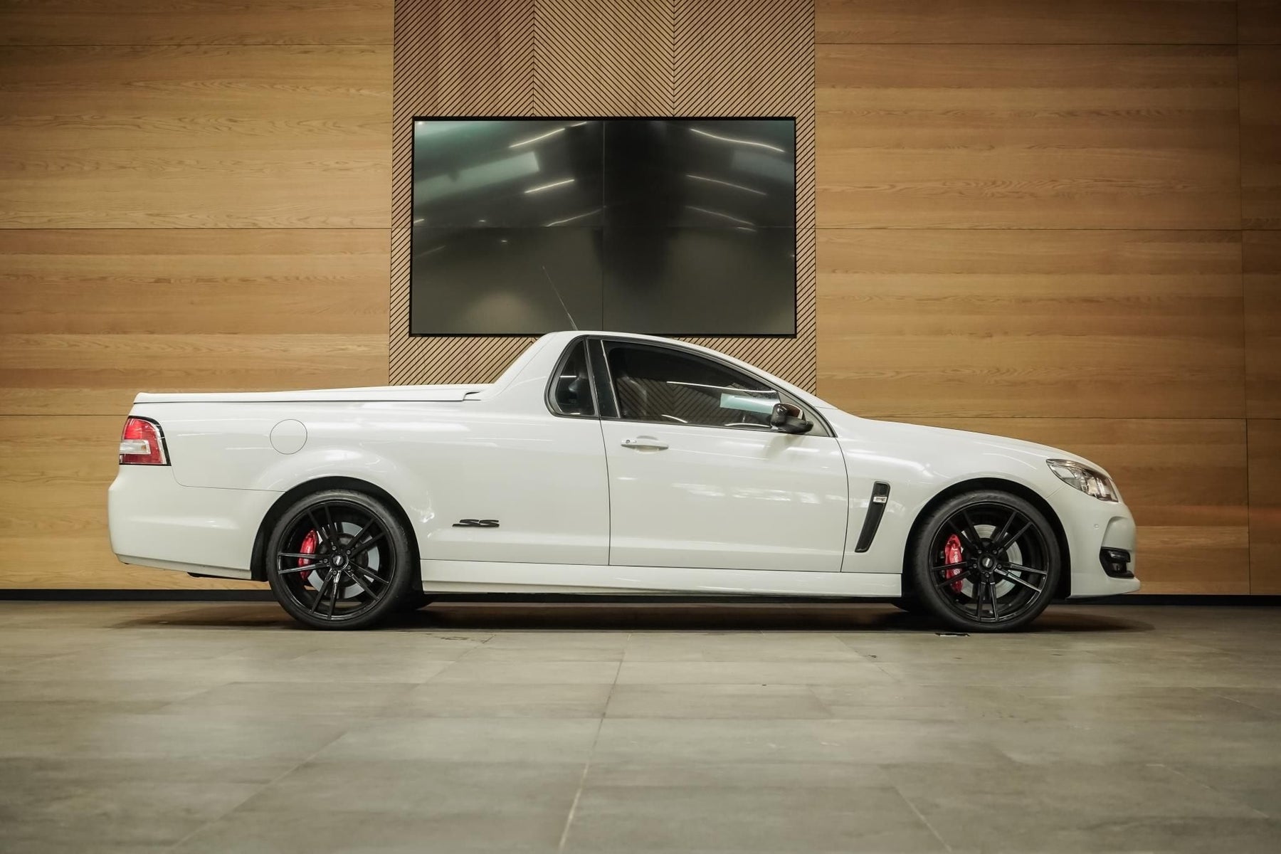 Holden Commodore VF2 Redline (2015) on BGW Sussex