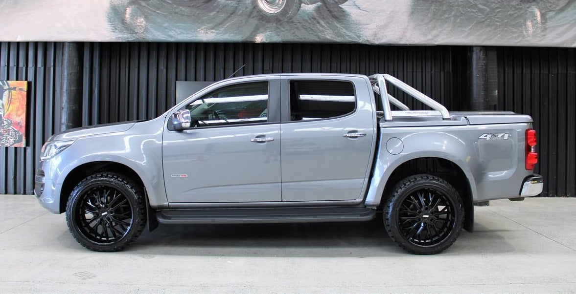 Holden Colorado on BGW Insurgent