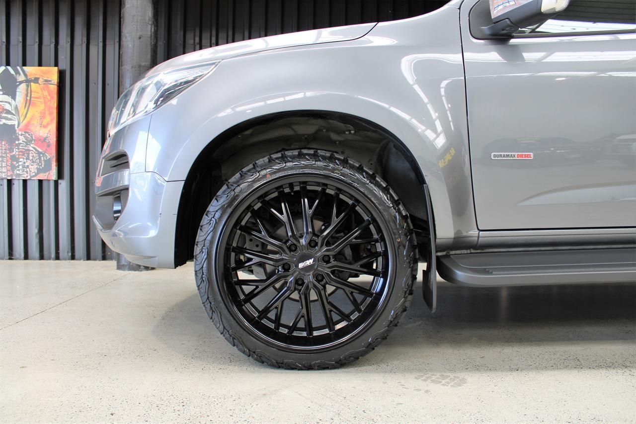 Holden Colorado on BGW Insurgent