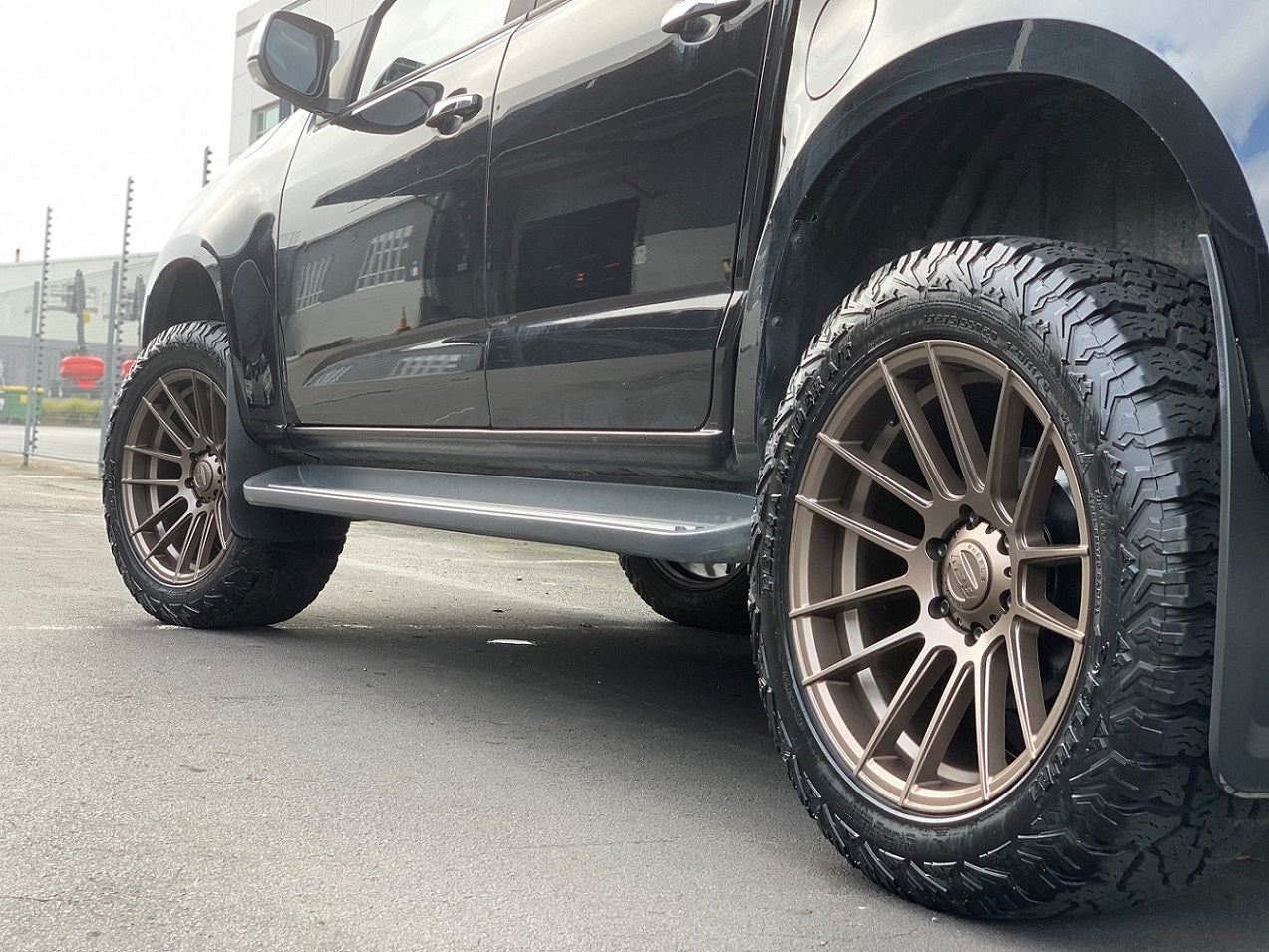 Holden Colorado on BGW Shadow