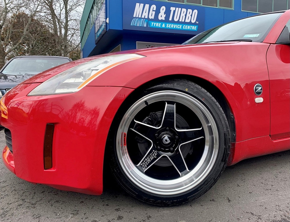 Nissan 350Z (2004) on BGW ST665