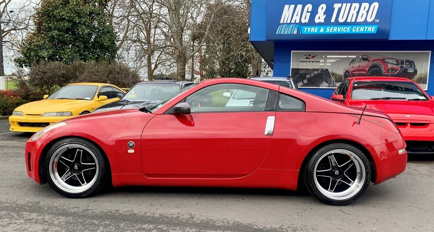 Nissan 350Z (2004) on BGW ST665