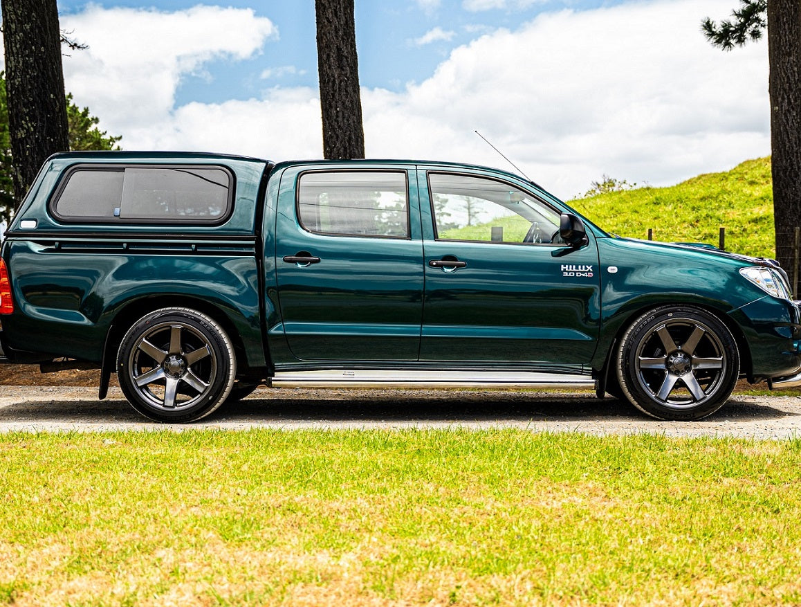 Toyota Hilux 2WD (2009) on 20 inch BGW Beast