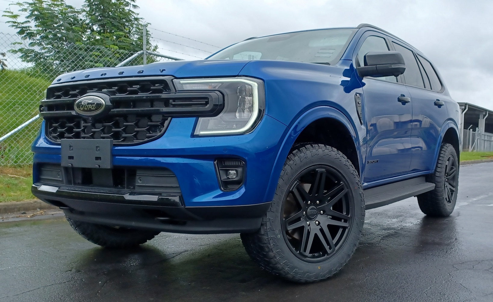 Ford Everest (2022) on BGW Capone