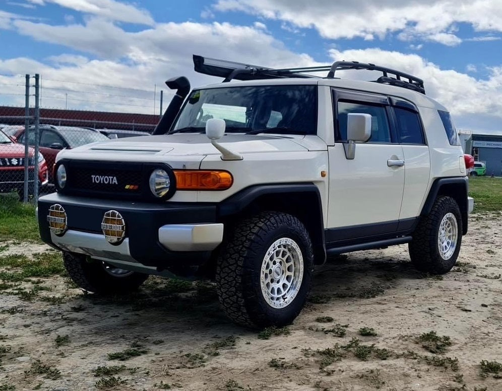 Toyota FJ Cruiser (2011) on ROH Assault
