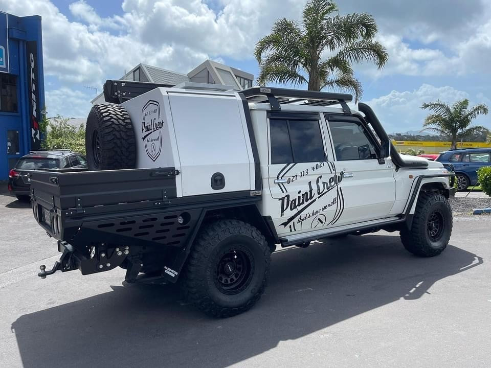 Toyota Land Cruiser 79 Series on ROH Assault