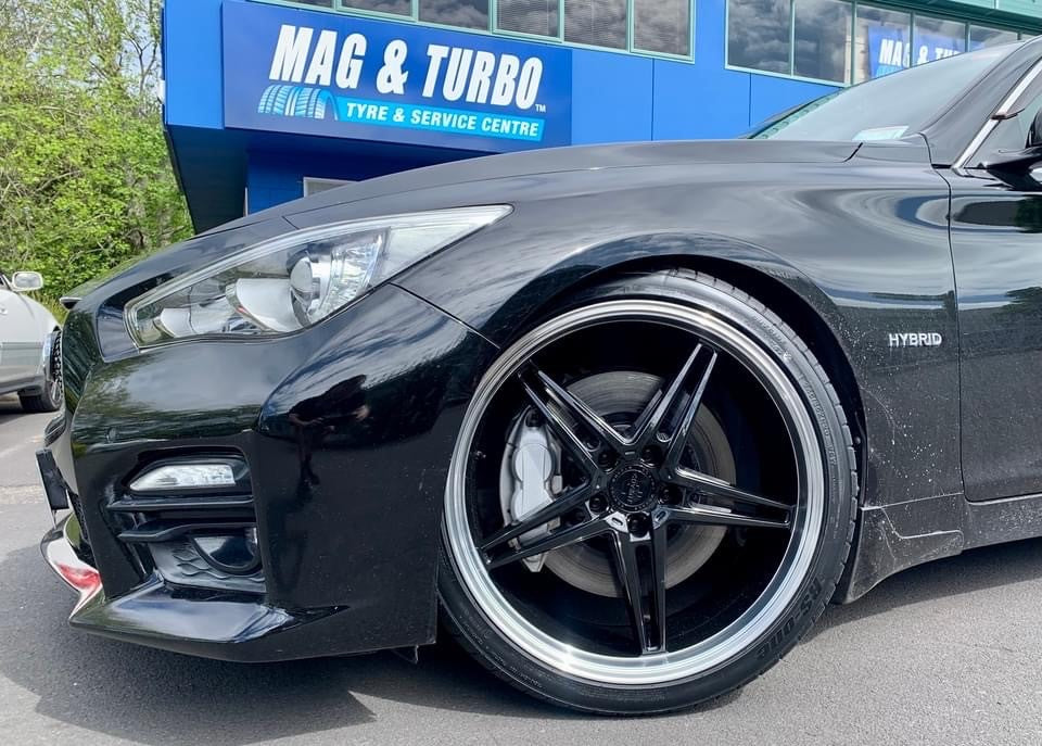 Nissan Skyline 350GT (2014) on 20x8.5" Covert CV5