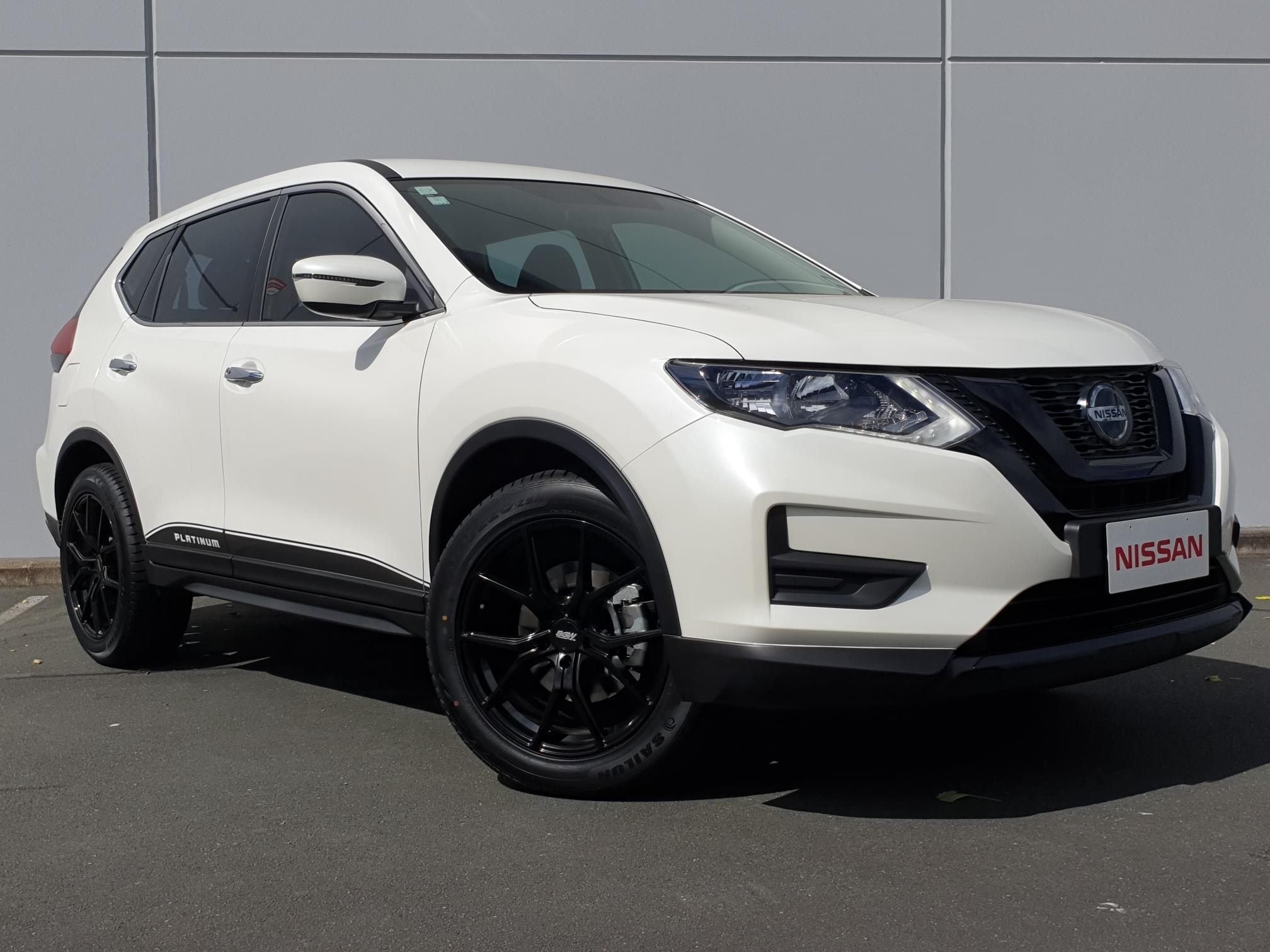 Nissan X-Trail (2022) on 19" BGW Compton
