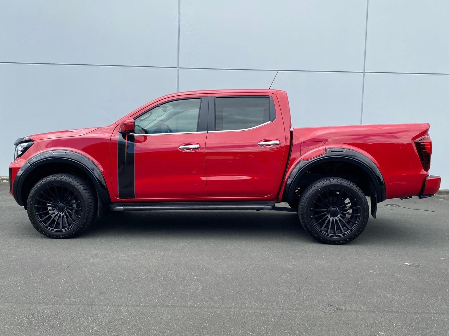 Nissan Navara STX Flared on 20" Covert RV1