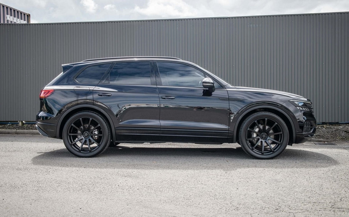 VW Touareg (2019) on BGW Pursuit