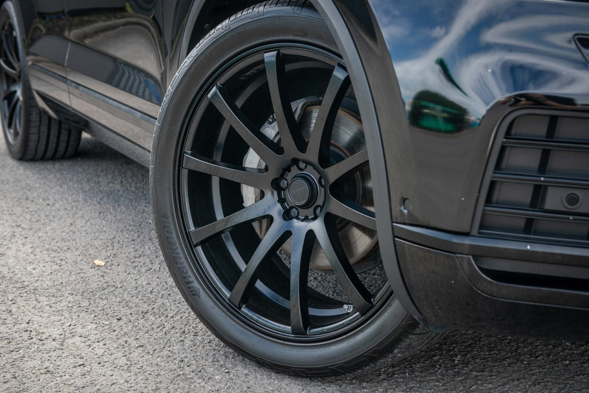 VW Touareg (2019) on BGW Pursuit