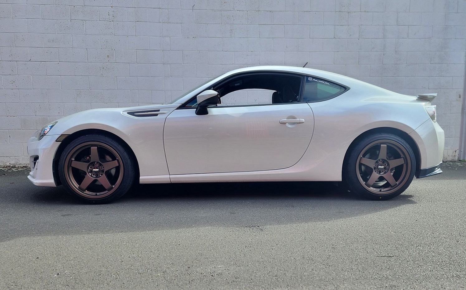 Toyota 86 on 18x8.5" BGW DC Five