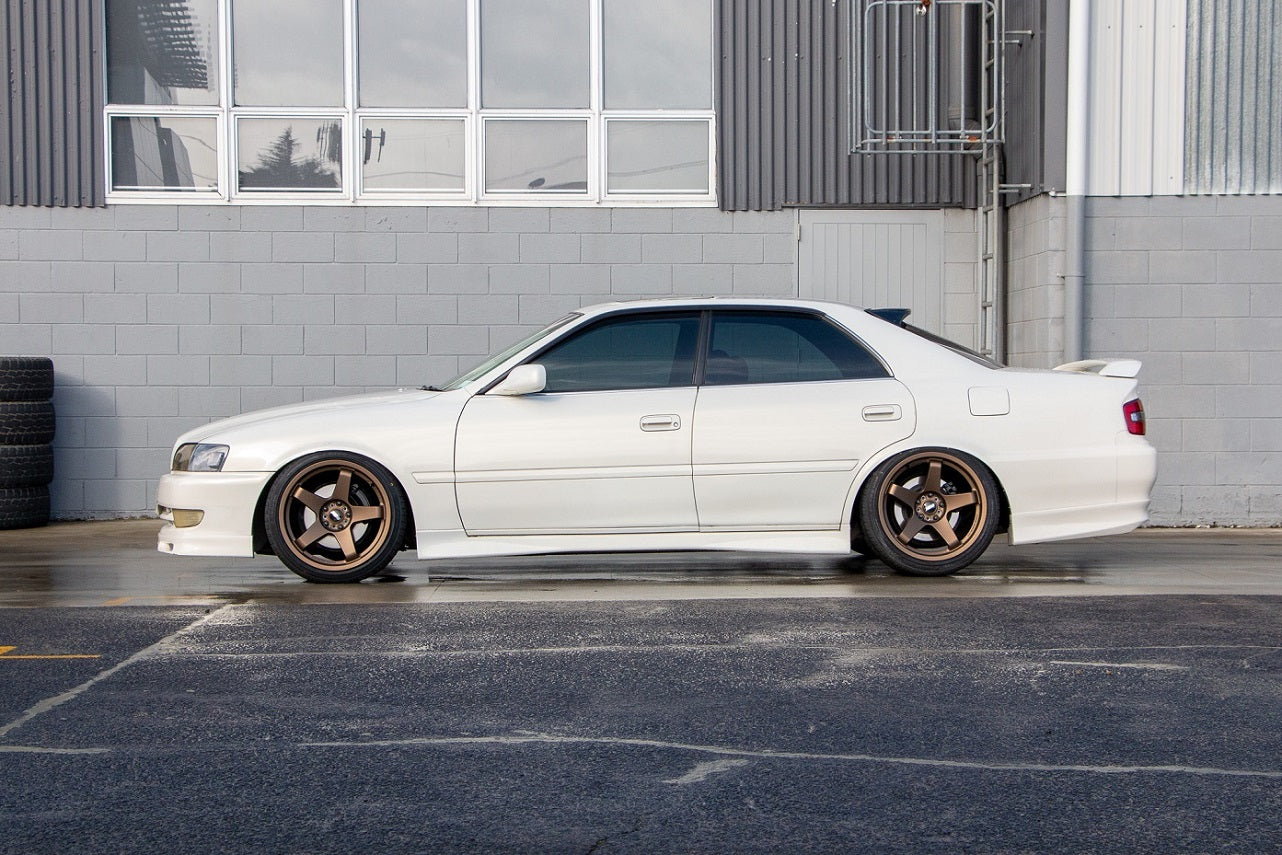 Toyota Chaser on BGW DC Five