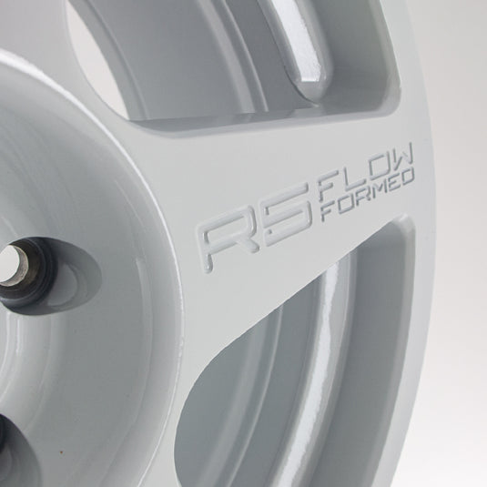 BGW R5 White