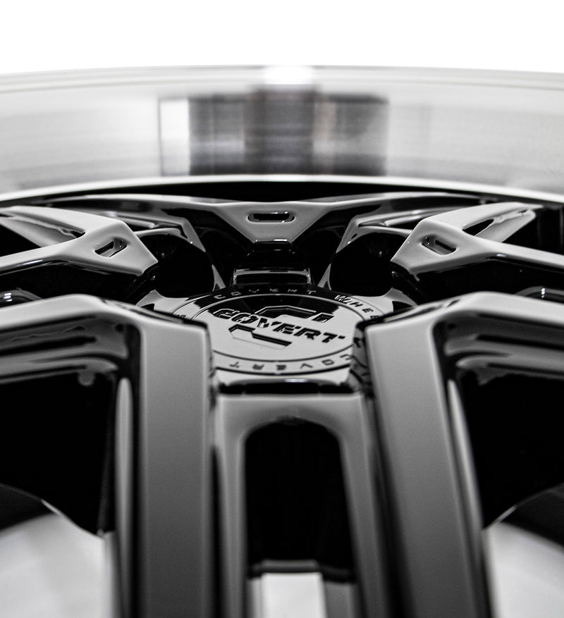 Load image into Gallery viewer, Covert Wheels CV5 Gloss Black w/Machined Lip
